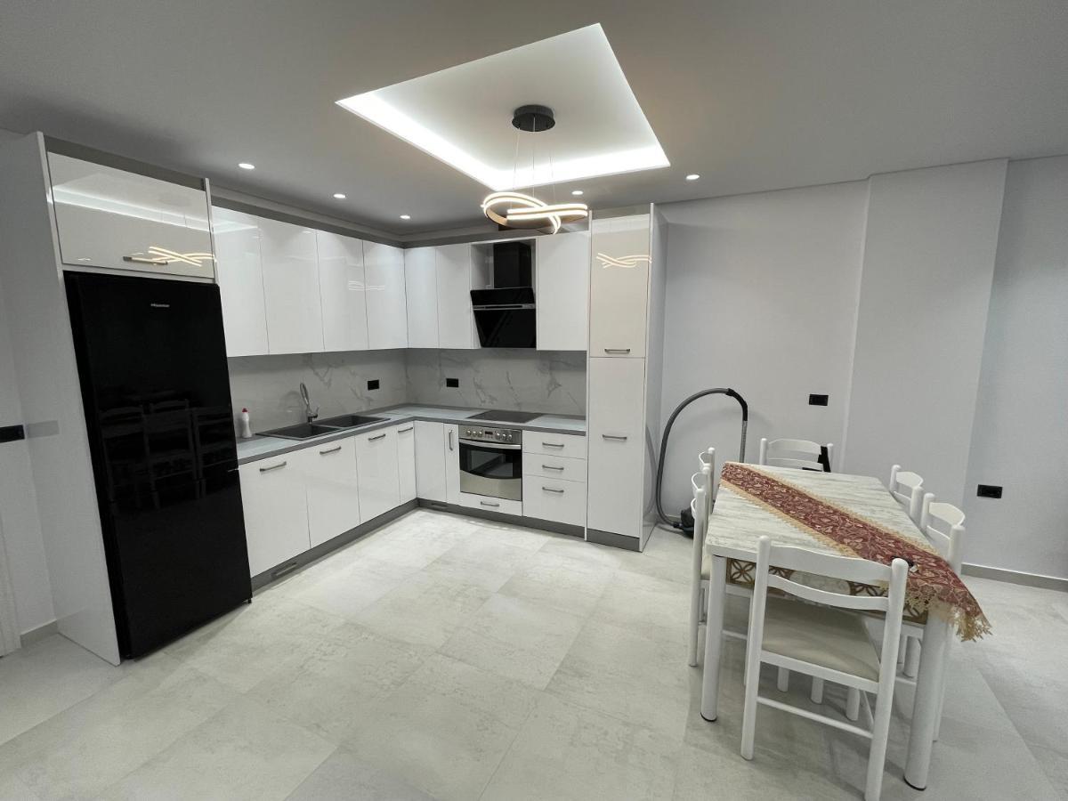Alpha Lux Apartment Саранда Экстерьер фото